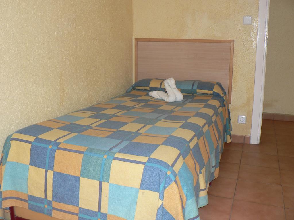 Chambre Simple Économique avec Salle de Bains Commune