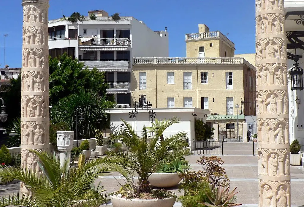 Hostal Terramar-1